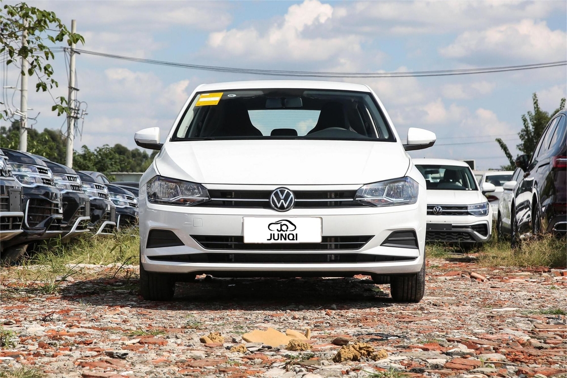 Volkswagen Petrol Car POLO 1.5L Gasoline Engine With 185km/H Top Speed For Comfortable Travel