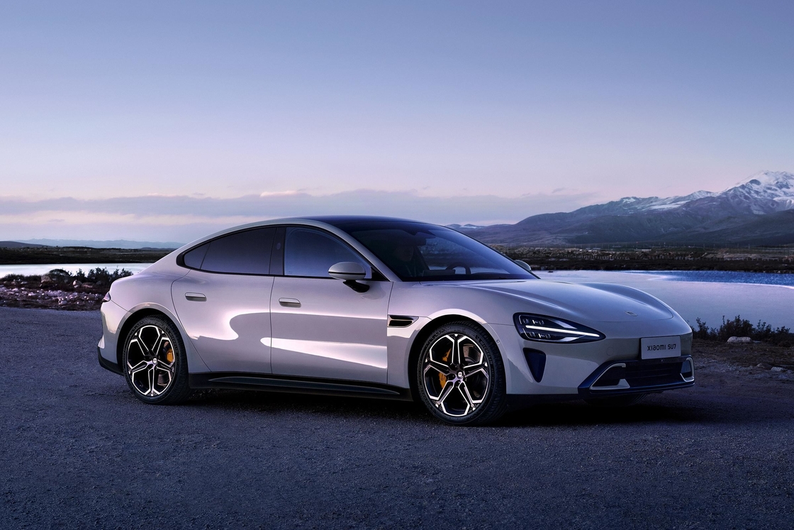 Xiaomi SU7 Sedan AWD Electric Car EV 800km 101kWh PS 495kw/838nm R19 Four-Wheel Drive Max LHD Innovative Electric Car