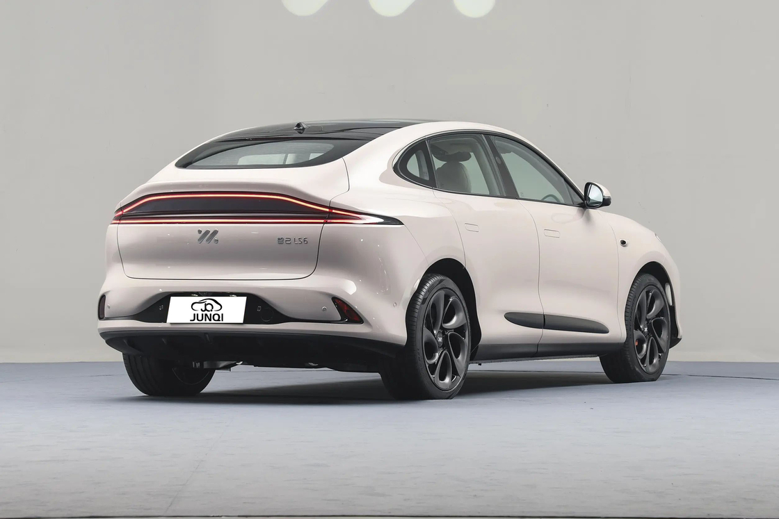 Zhiji LS6 2023 Max Super Performance Edition IM Electric Car 787 Horsepower Medium and Large SUV