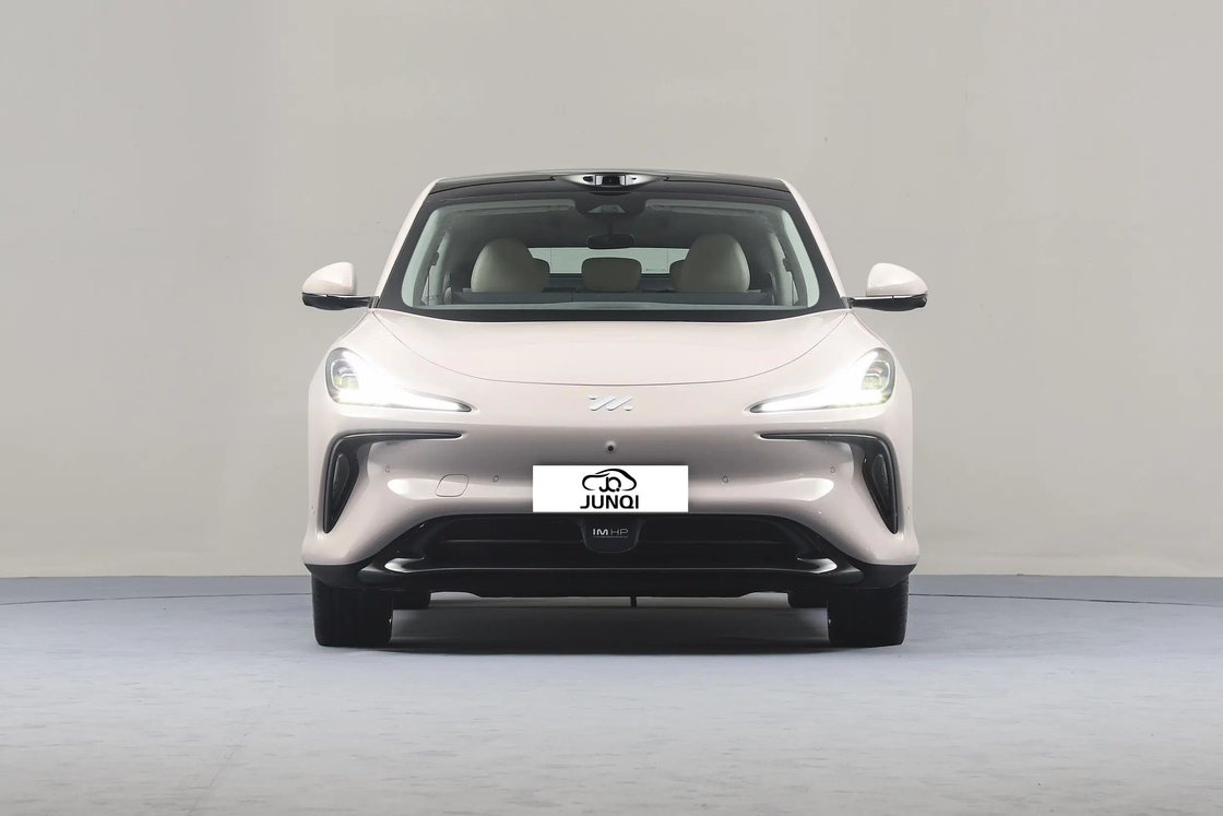 Zhiji LS6 Left Drive Electric Car sedan Zhiji S Flagship Model For Adult