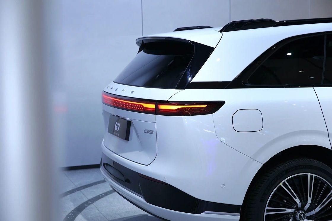 Medium To Large Xiaopeng Electric Car 5 Door 5 Seater Xpeng G9 Pure Electric SUV