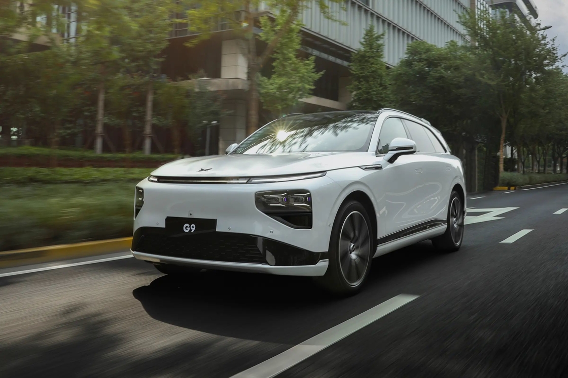 Xpeng G9 SUV Pure Electric Medium to Large 5-door 5-seater Unique Design by Xiaopeng Electric Car
