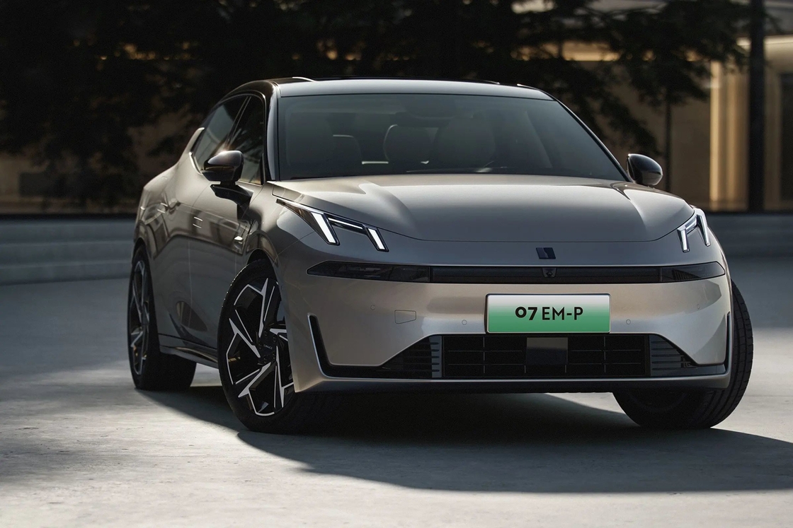 Mid Size 126km Lynk & Co Electric Car Long Battery Life Lynk Co 07 2024 Model Em-P