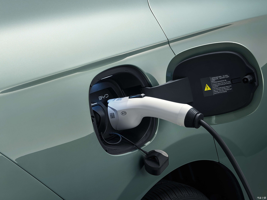 Max speed 180km/h BYD Electric Car Seal 06 mid size Plug In Hybrid Electric Car