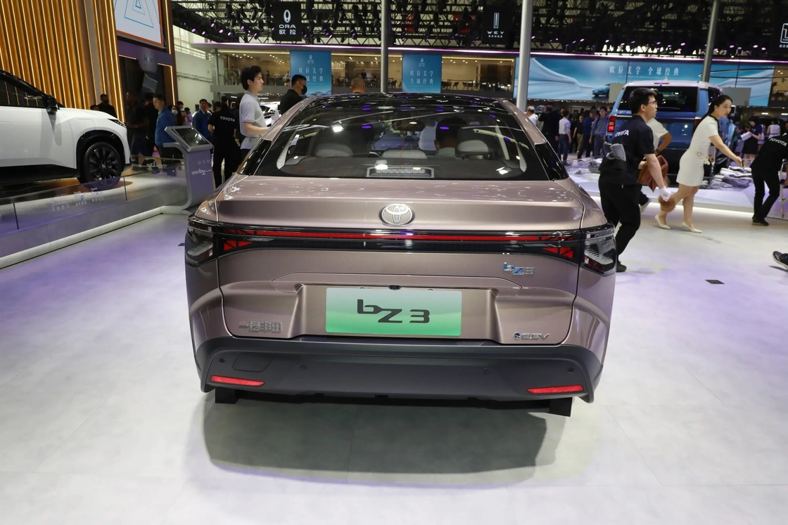 160km/h Maximum speed Toyota BZ3 Electric Sedan Mid Size Toyota EV Cars