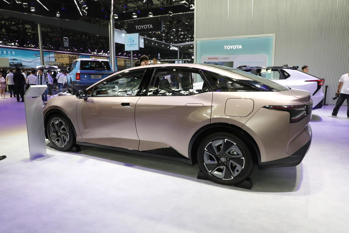 160km/h Maximum speed Toyota BZ3 Electric Sedan Mid Size Toyota EV Cars