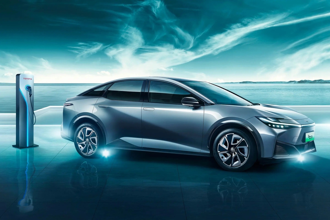 Mid Size Toyota Electric Sedan 517km Elite PRO Pure Electric Toyota Bz3 EV