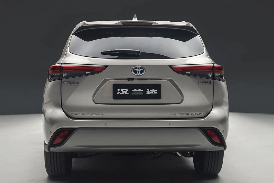 4 Door 5 Seats Toyota Highlander Car With Fuel Turbocharged Power And Hybrid System
