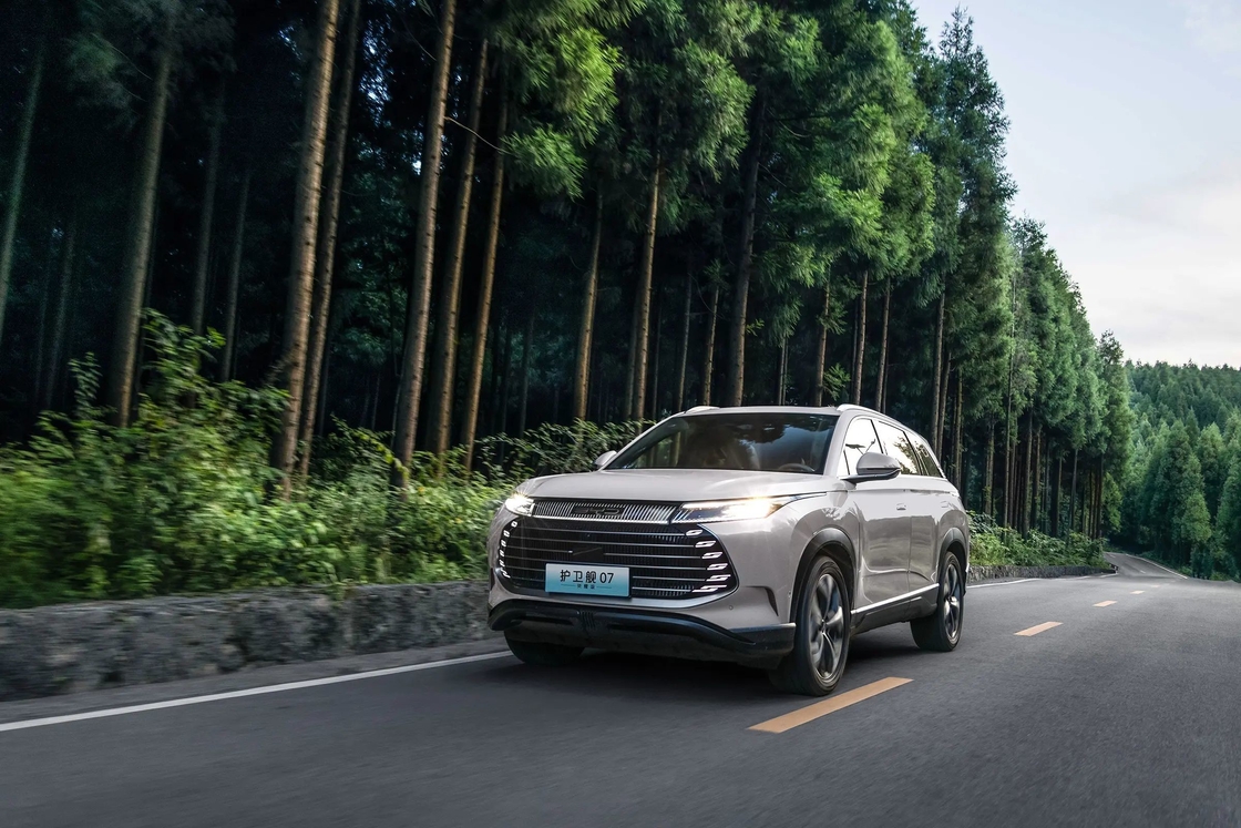 Upgrade Your Fleet with BYD Electric Car Frigate 07 Glory Edition DiLink 100 Engine System