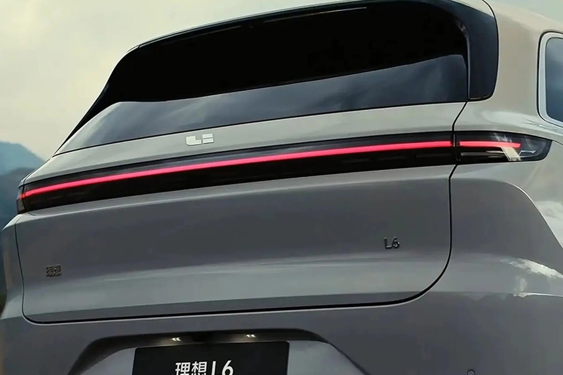L6 Lixiang Electric Car 5 Doors 6 Seats SUV For Family Comfort And Style On The Road