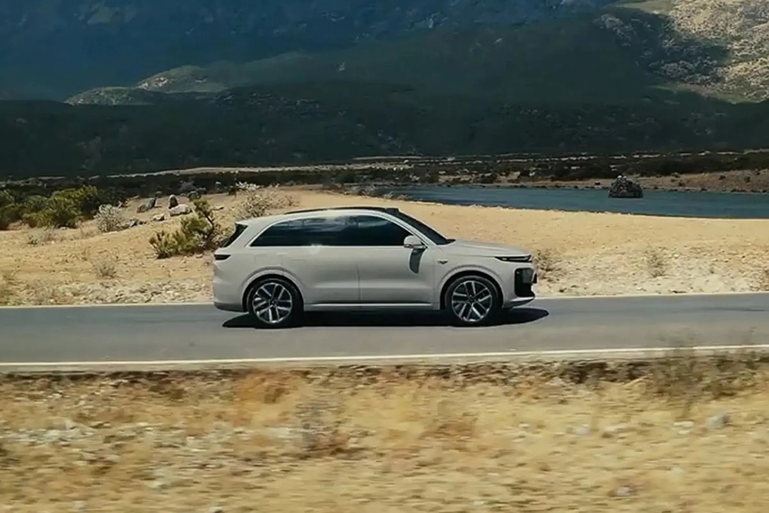 Lixiang Electric Car L6 High-Performance SUV With 1.5T Range Extender And 1390km Range Four-Screen Interaction And Luxury Seats