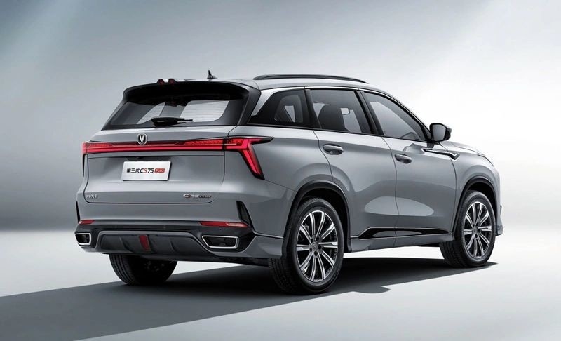Changan Petrol CS75 Plus SUV Gasoline Energy Type For Your Daily Adventures