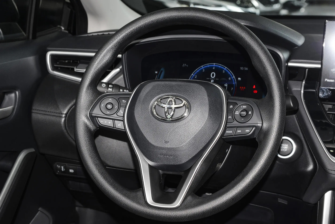 High Performance Toyota Petrol Car Corolla With 2.0L Inline Four Engine