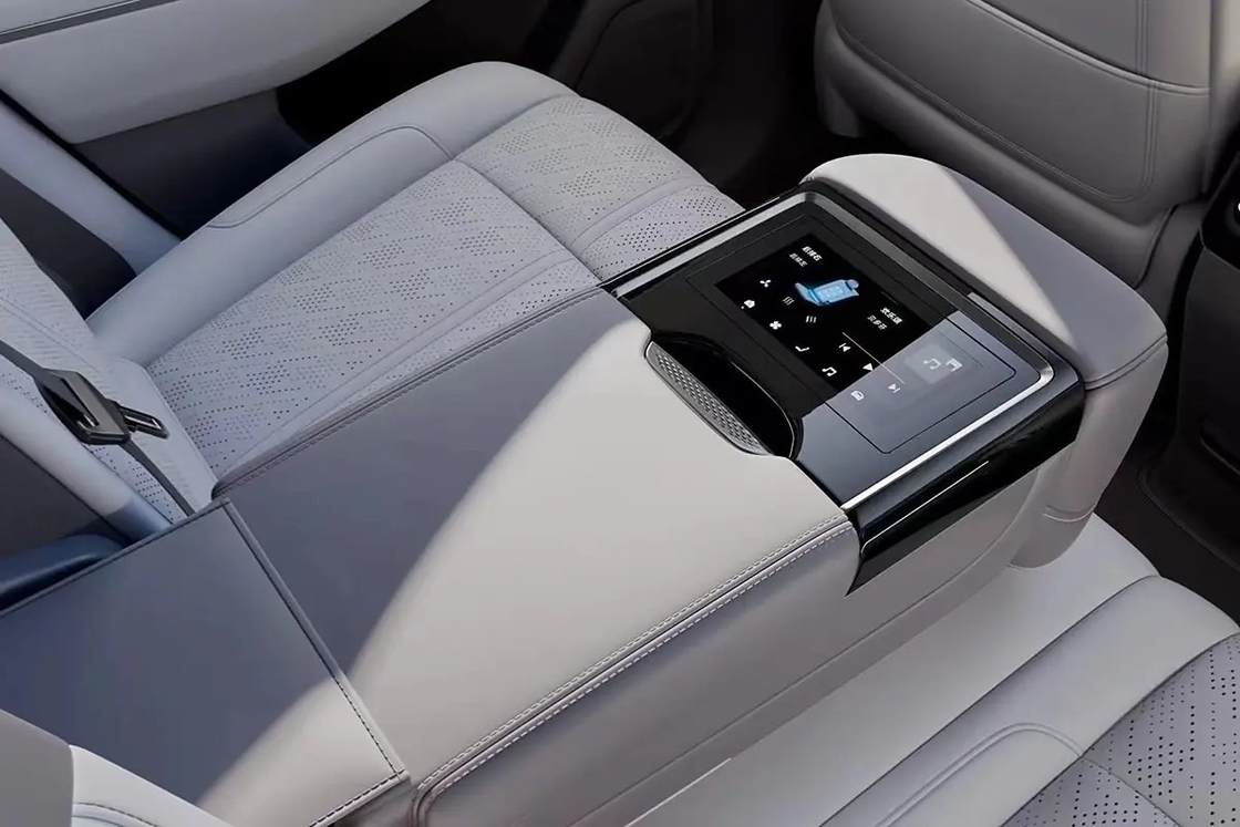 Directly Sale Zeekr 7x 2025 High Speed Electric Vehicle Car Geely Zeekr 7x 4wd New Energy Vehicles Zeekr Car
