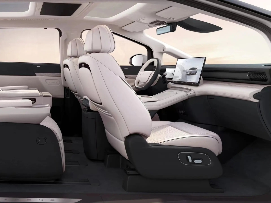 Today Buy - Deposit Factory Price Pure Electric 702KM Range MPV Xpeng X9 Car Used Electric Vehicles
