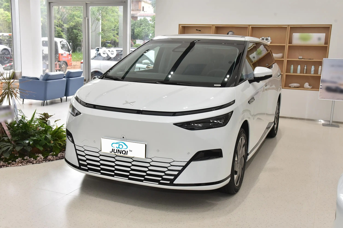 2024 Xpeng X9 MPV Pure Electric 320Ps Ultra Long Range 702 AWD 640km Pro Max with X9 New Energy Vehicle