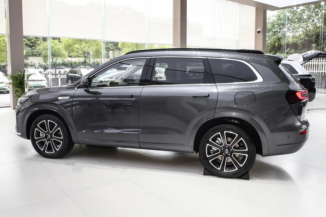 AITO M7 New Model New Energy Vehicle 5-door 6-seater SUV Dual Motor Four-wheel Drive Chinese Ev Cars