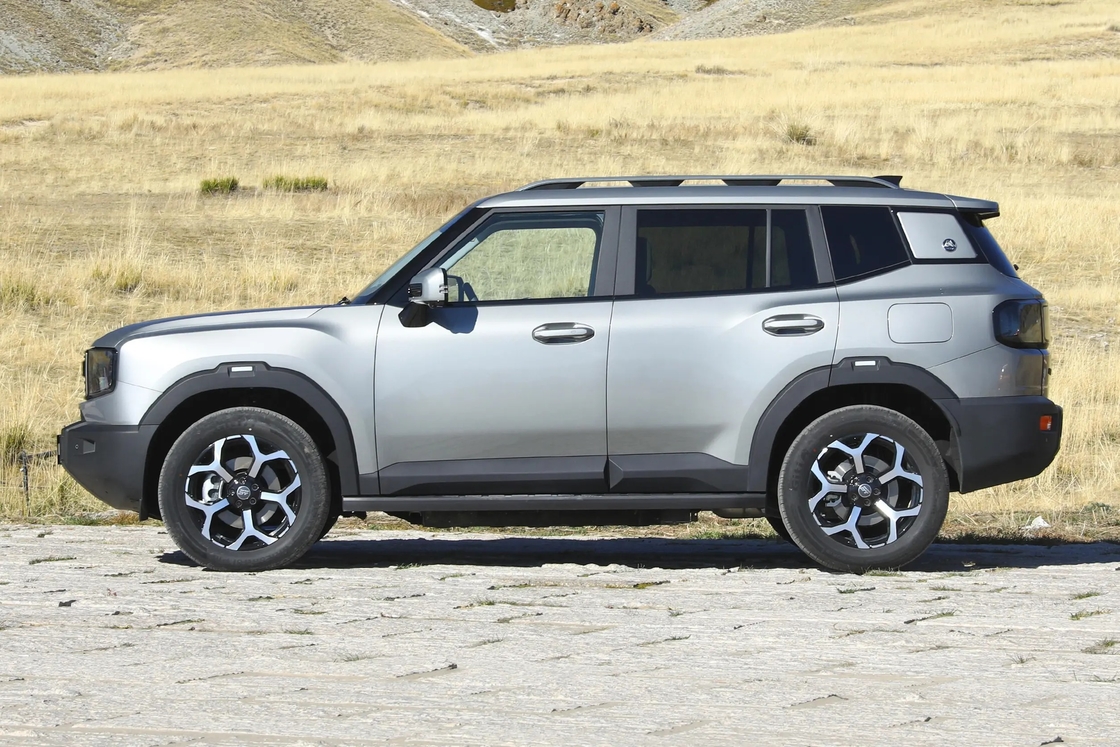Jetour Shanhai T1 compact plug-in hybrid five door five seater SUV 1.5T 156 horsepower L4 engine front wheel drive