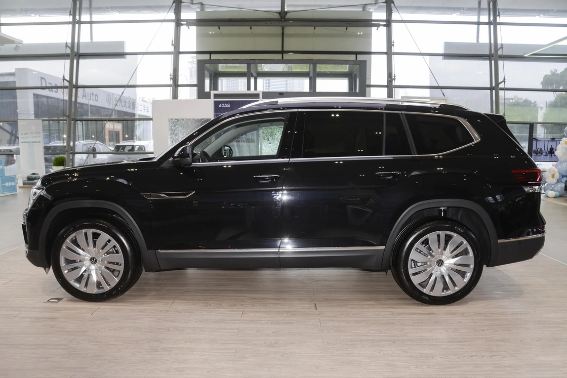 China Used Car VW Touron 2.5T-A/MT-530 4WD flagship version 7-seater Large Space SUV
