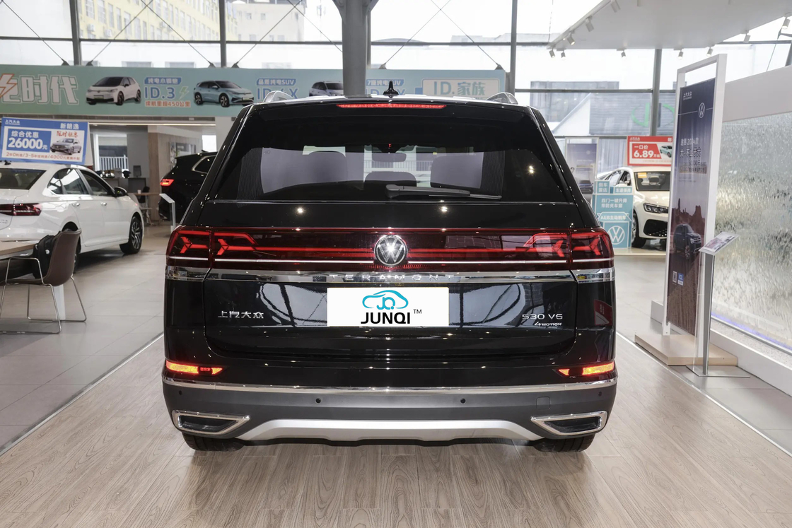 Made in China 2024 Volkswagen Touron gasoline vehicle 0km used newest version fuel cars in stock