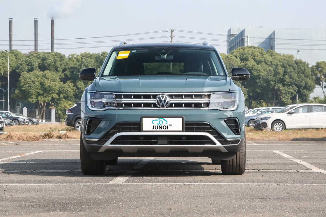 VW Touron 2.5T-A/MT-530 4WD Flagship Version 7-seater Large Space SUV